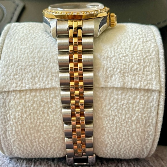 Authentic ladies 26mm Rolex Quickset - 2 tone 18k yellow gold and steel - Picture 3 of 5